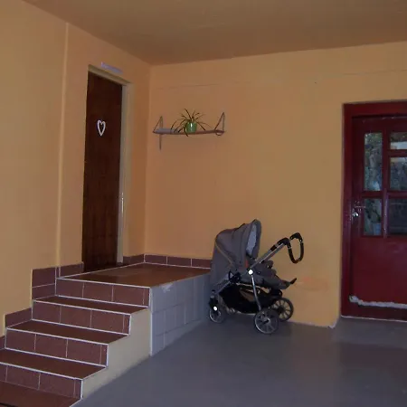 Vila Salaš-dům Pro Společnou Dovolenou Až 14 Osob *