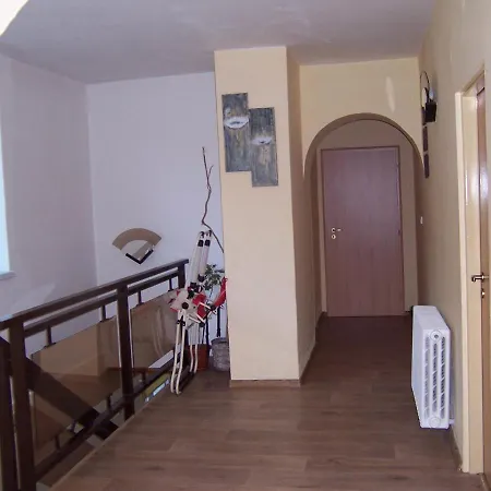 Salas-dum Pro Spolecnou Dovolenou Az 11 Osob *